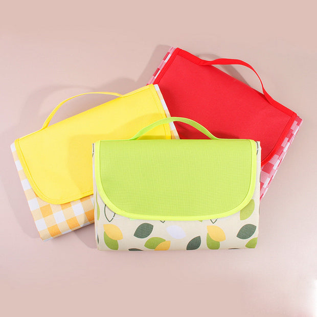 Waterproof Picnic Mat - Portable Folding Check Pattern Blanket for Outdoors and Beach