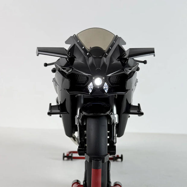 A True Icon, Miniaturized — Kawasaki H2R Model You Can’t Resist