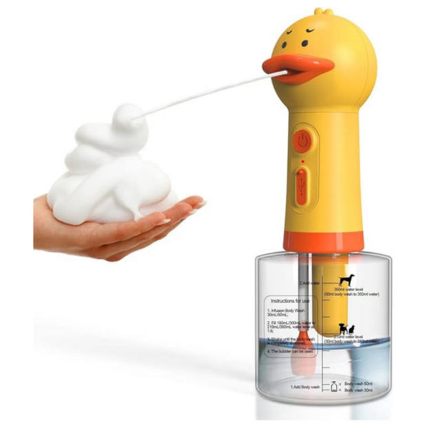 Electric cleaning foam generator