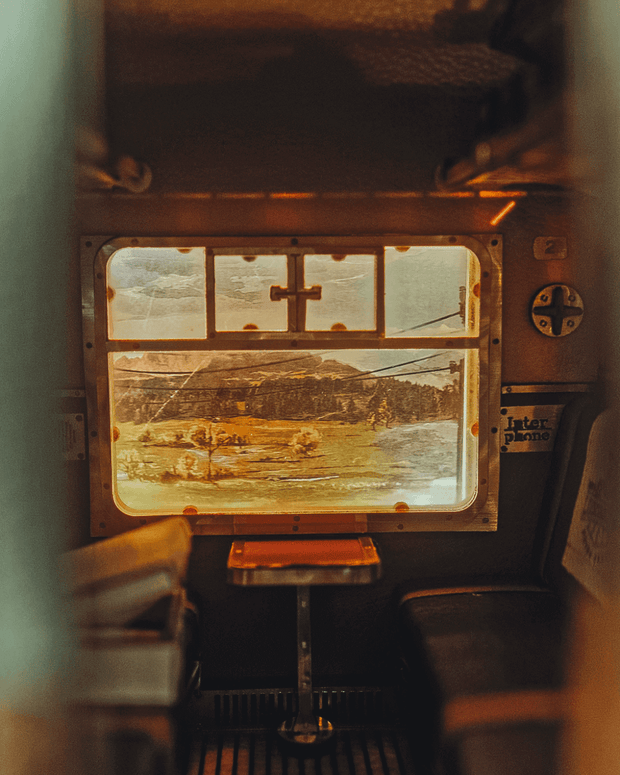 Moving 1940s Train Cabin Book Nook Kit
