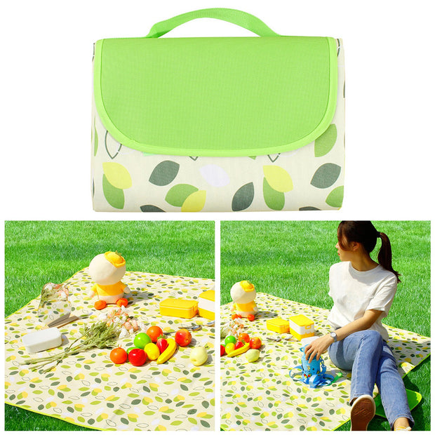 Waterproof Picnic Mat - Portable Folding Check Pattern Blanket for Outdoors and Beach